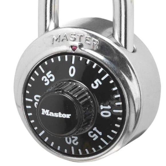 Master Lock 1500D Combination Padlock - Picture 1 of 4